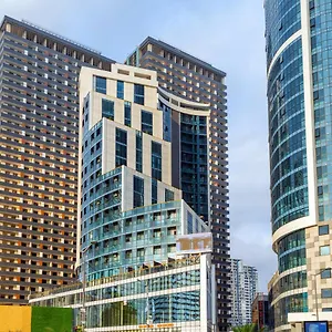  شقة Entire Flat With Skyline View - Two Bedrooms