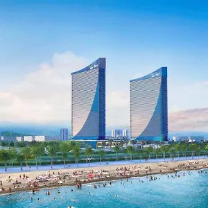 5* מלון דירות Orbi Center